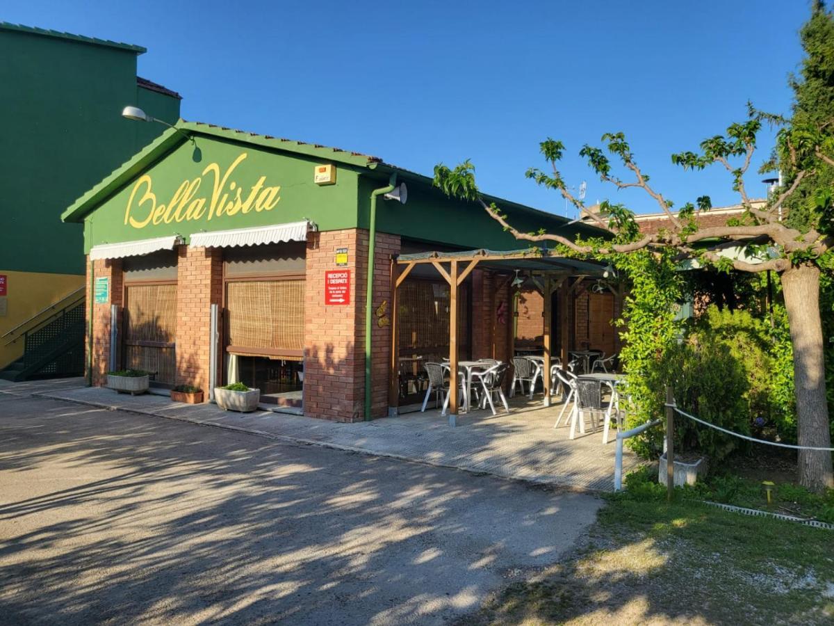 Alberg Restaurant Bellavista Santa Pau Ngoại thất bức ảnh