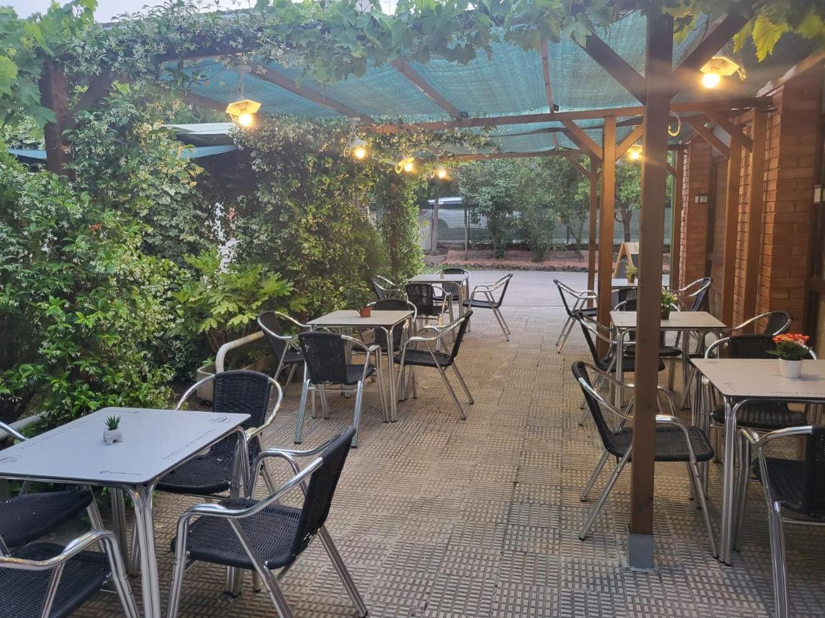 Alberg Restaurant Bellavista Santa Pau Ngoại thất bức ảnh